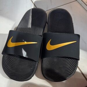 Nike Black Slides with Gold Swoosh Accent 40 9 new
